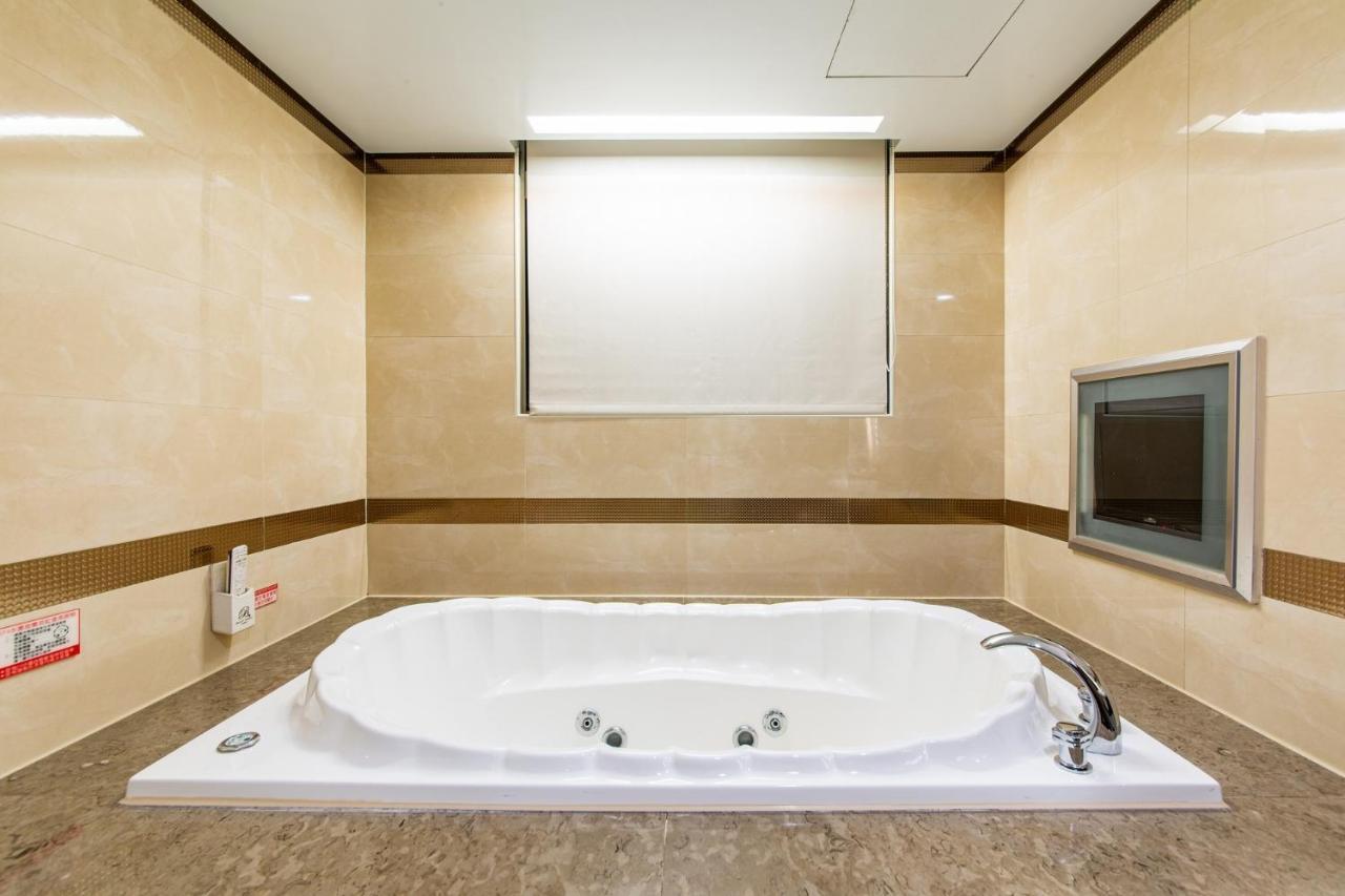 Beauty Hotels - Hsuanmei Boutique Тайпей Екстериор снимка